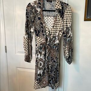 Triple 7 Button Front Dress with Plunge Neckline & Tied Waist NWOT